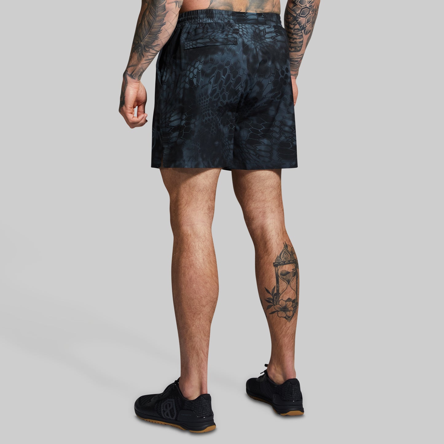Versatile Short W/ Compression 7" (Typhon)