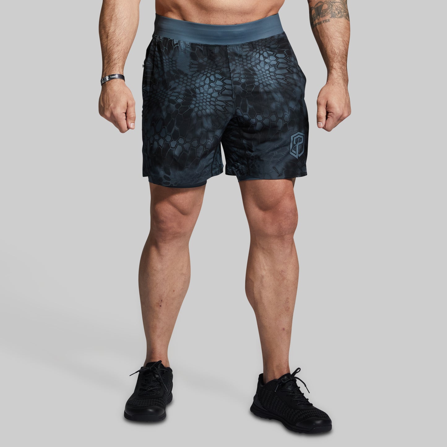 Versatile Short W/ Compression 7" (Typhon)
